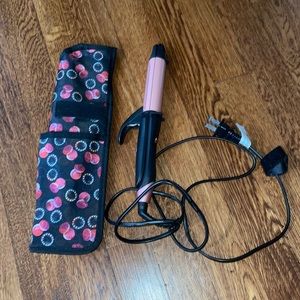 Travel sized 2 in 1 hair curler and straightener